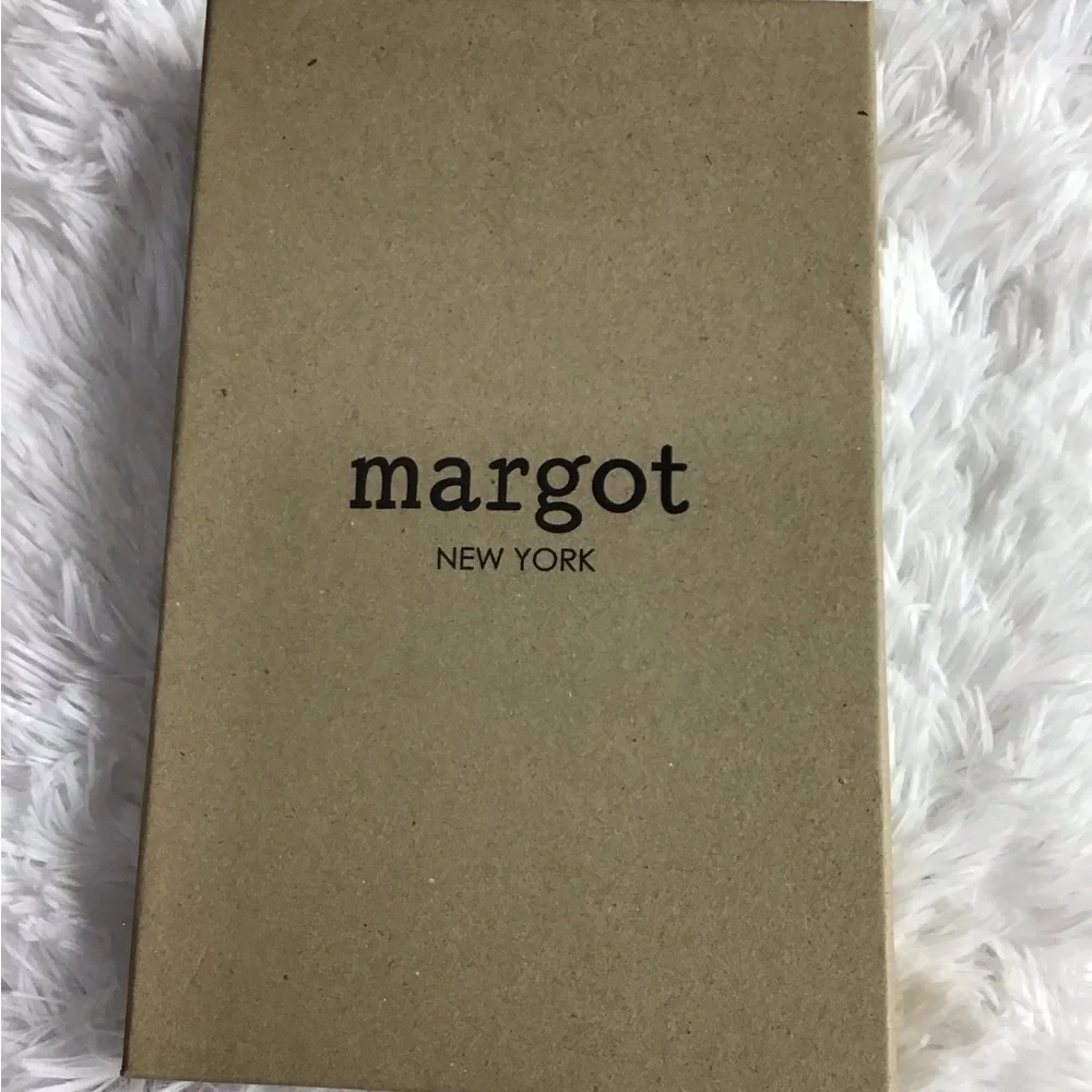 Margot New York 100% Leather Gift Set